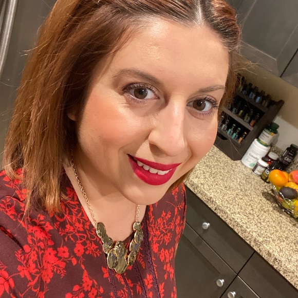 Meet your Posher, Ericka - Picture 2 of 2